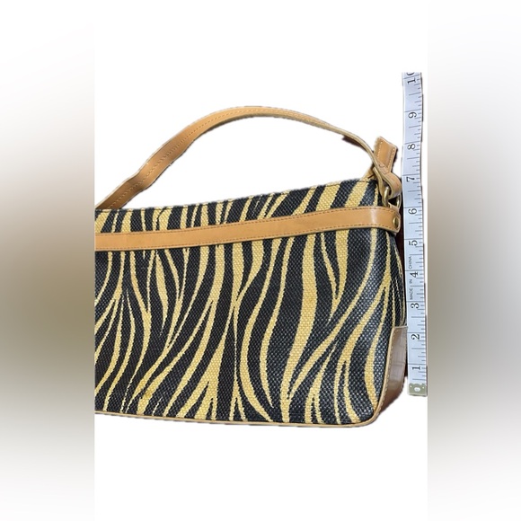 Ricardo Beverly Hills purse shoulder bag zebra print NWT adjustable strap - Picture 9 of 13